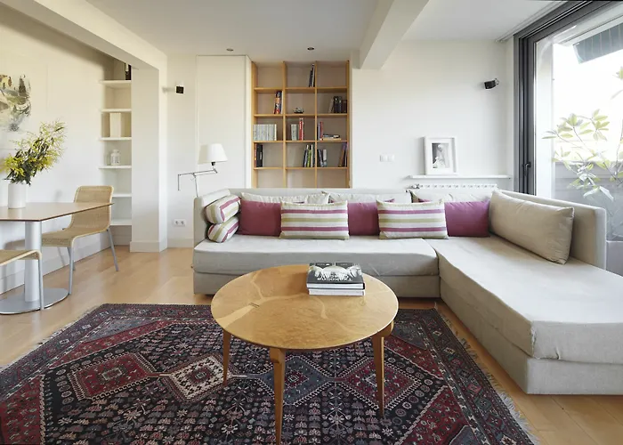 Araba Attic Apartment By Feelfree Rentals